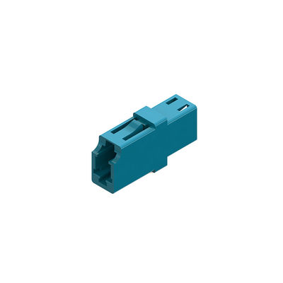 Adaptador de fibra óptica de alcance estándar LC en las redes de telecomunicaciones y CATV