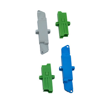 Buen precio E2000 Conector de cable de fibra óptica de modo único con botella azul verde personalizable y ferrule cerámico en diferentes colores en línea