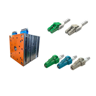 Buen precio Conectores de moldeo por inyección de plástico PEI personalizables Excelente resistencia a la corrosión y diseños de herramientas de tolerancia de 0,002 mm en línea